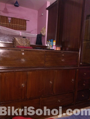 Dressing table+cabinet